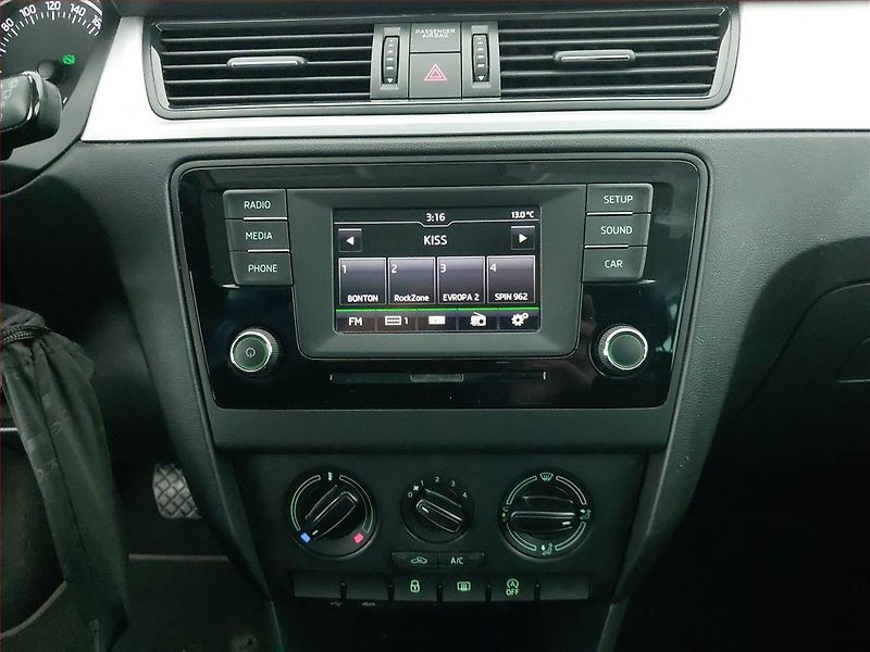Škoda Rapid (2016) Spaceback 1.2 TSI, Automat - fotka 12 z 16