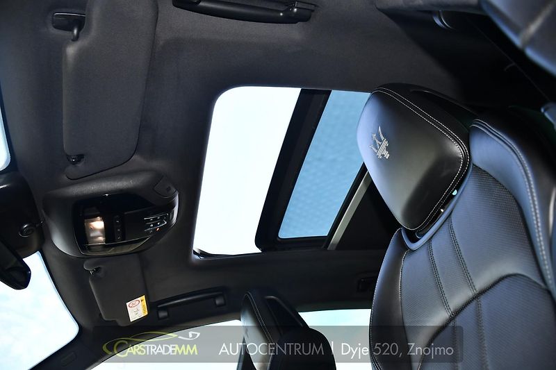 Maserati Levante 3.0D ČR Q4 H/K ACC VZDUCH - fotka 47 z 56