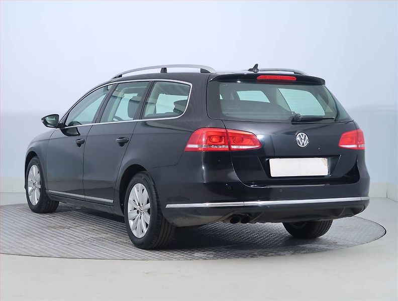 Volkswagen Passat (2014) Comfortline 2.0 TDI, Automat - fotka 4 z 20