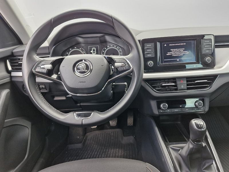 Škoda Scala Ambition 1,0 TSI (85 kW) MAN - fotka 8 z 9