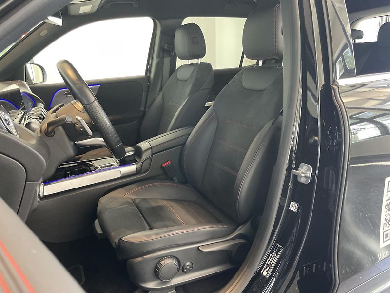 Mercedes-Benz EQB 300 4Matic - fotka 17 z 33