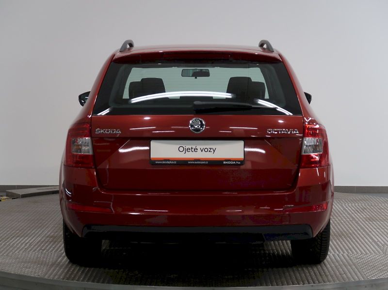 Škoda Octavia (2017) AMBITION 1.6TDI 66KW - fotka 9 z 30