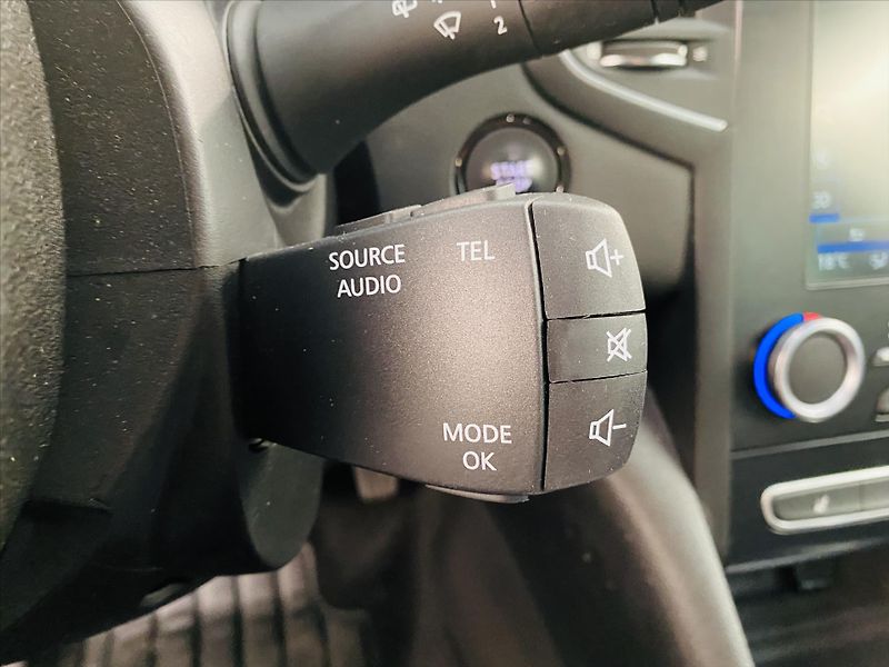 Renault Mégane 1,2 TCe 97kW LED 1. maj. ČR - fotka 15 z 30
