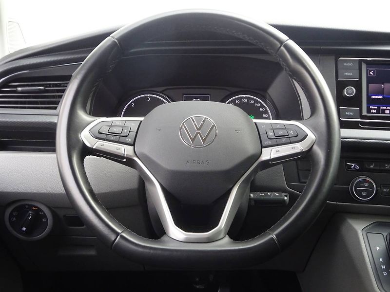 Volkswagen Caravelle (2022) 6.1 CL TDI DR DSG - fotka 19 z 26