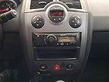 Renault Mégane (2005) 1.6 16V , po STK, Tažné, Klima - náhled 12