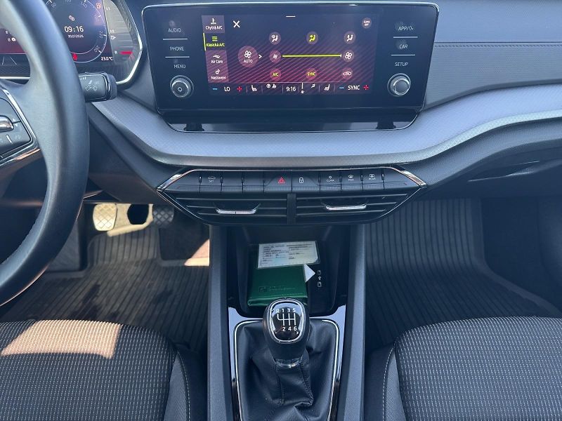 Škoda Octavia (2023) AMBITION 2.0TDI 110kW CZ DPH - fotka 10 z 11