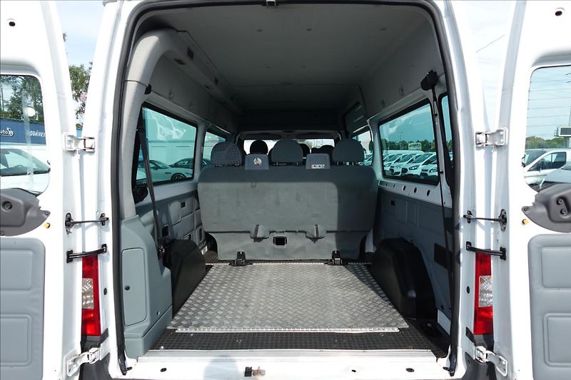Ford Transit 2,2 TDCi  L3H2 9MÍST BUS KLIMA - fotka 14 z 38