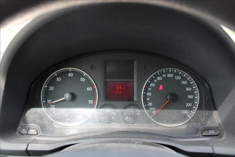 Volkswagen Golf 1,4 i  DIG. KLIMA, ČR - fotka 15 z 22