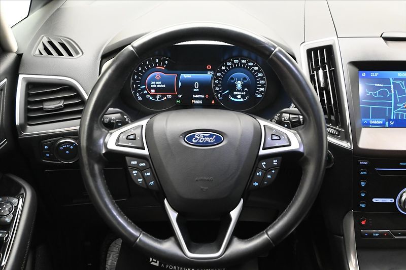 Ford S-MAX 2,0 TDCi 110kW AT8 Titanium Zá - fotka 18 z 31
