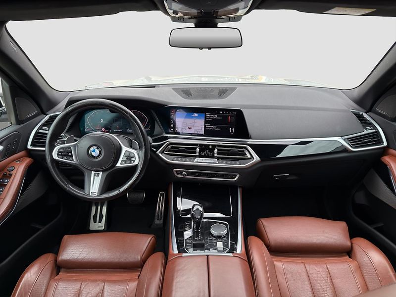 BMW X5 xDrive30d - fotka 4 z 21