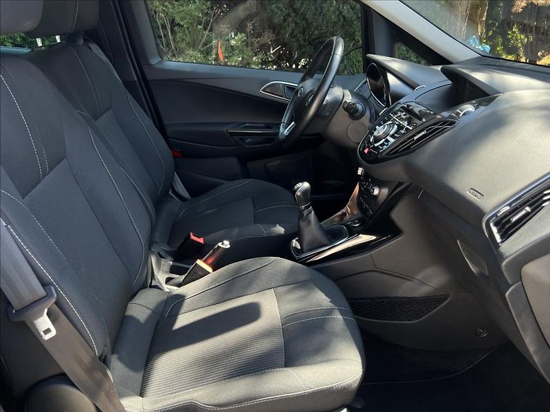Ford B-MAX 1,4 i TITANIUM klima E6 - fotka 21 z 33