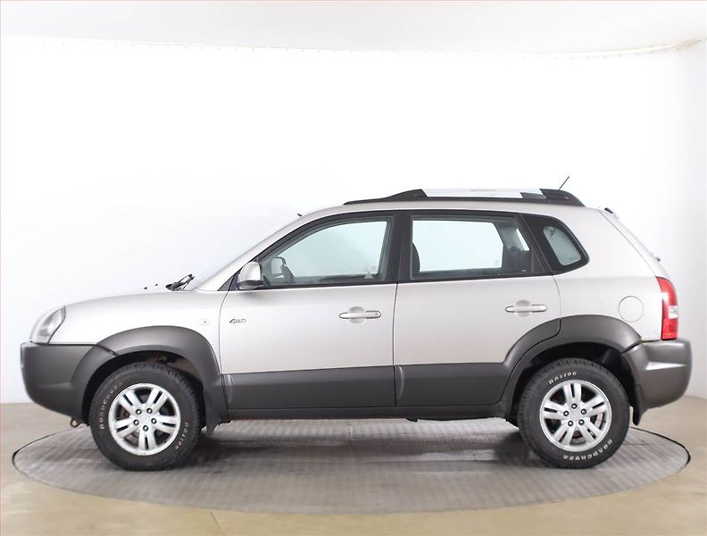 Hyundai Tucson (2006) 2.0 CRDi, 4X4, servisované - fotka 3 z 13