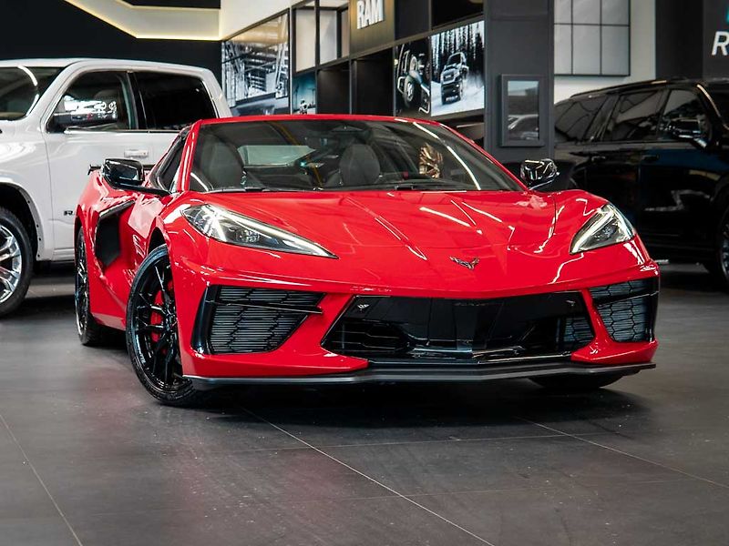 Chevrolet Corvette (2026) 6.2 Stingray 3LT Z51 Facelift - fotka 45 z 45