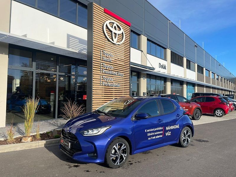 Toyota Yaris 1.5 Hybrid 116k automat Style - fotka 1 z 28