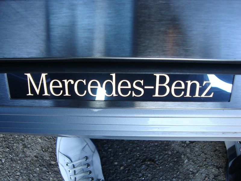 Mercedes-Benz Třídy E (2008) E 500,1.Maj. v ČR,Servisní k. - fotka 60 z 74