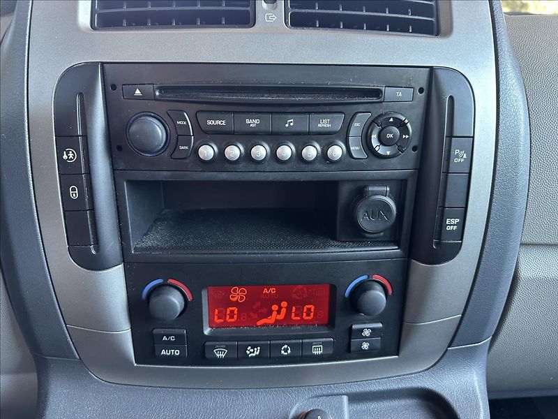 Fiat Scudo 2,0 8míst TOP STAV LONG - fotka 18 z 31