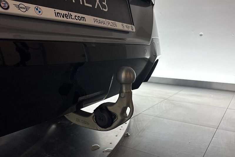 BMW X3 xDrive20d - fotka 21 z 22