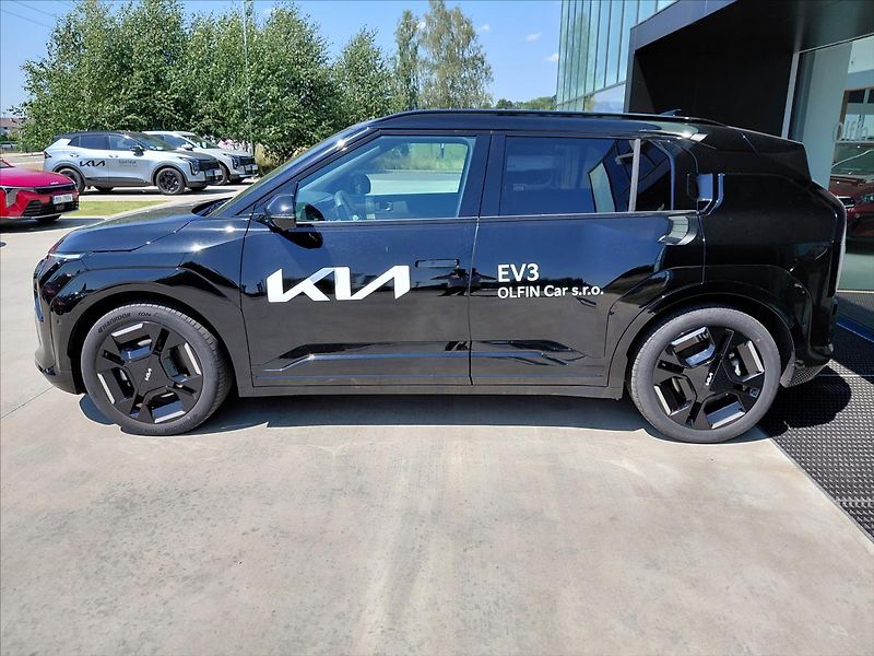 Kia EV3 81,4 kWh GT-LINE - fotka 5 z 22