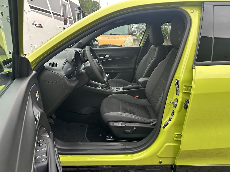 Fiat 600 (2026) Sport 1,2 T - 6 MT - fotka 9 z 20
