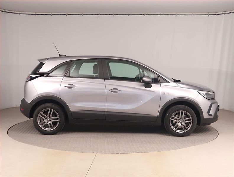 Opel Crossland X (2021) Edition 1.2 Turbo, ČR,1.maj - fotka 6 z 17
