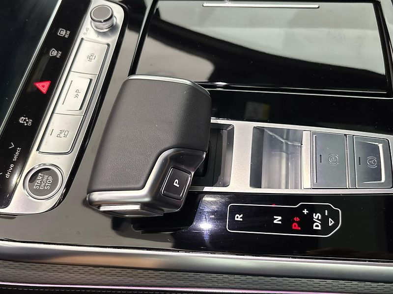 Audi Q7 60 S-Line quattro - fotka 20 z 31