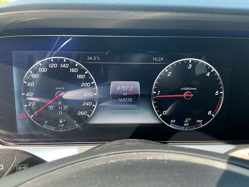 Mercedes-Benz Třídy E 220 d ALL TERRAIN 4MATIC - fotka 12 z 24