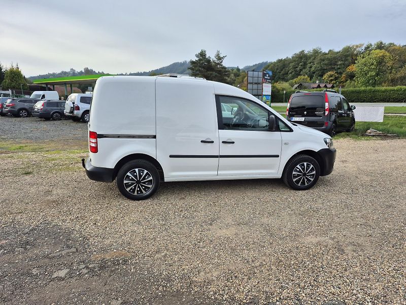 Volkswagen Caddy (2013) 1.6Tdi Tažné - fotka 11 z 19