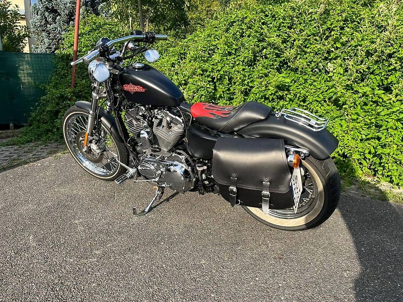 Harley-Davidson XL 1200V Sportster Seventy-Two (2012) - fotka 6 z 15
