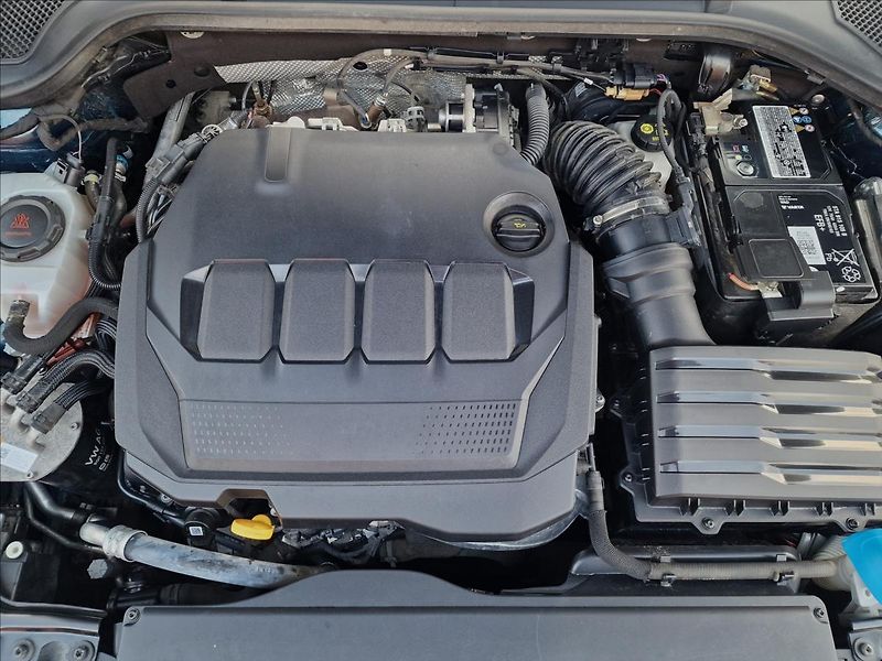 Škoda Octavia 2.0TDI 110kW Style Combi,1Maj - fotka 43 z 50