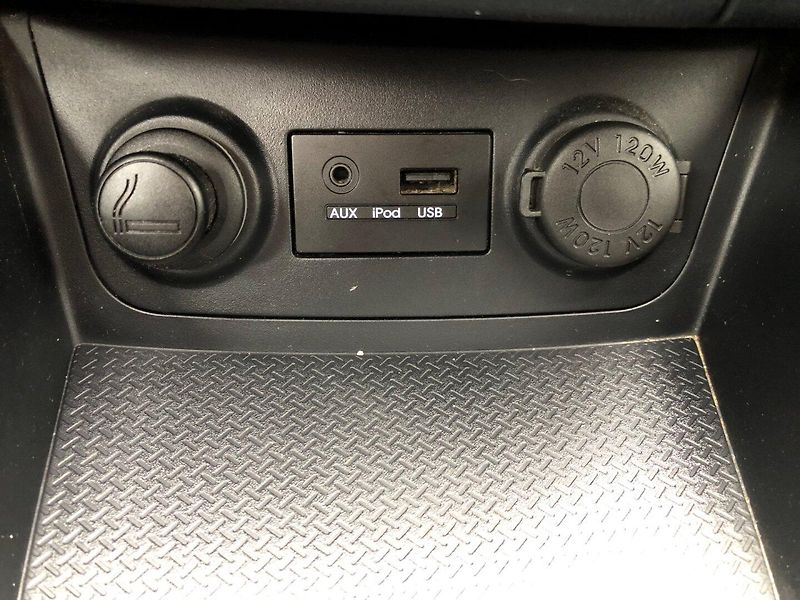 Hyundai i30 (2009) 1.4 16V - fotka 21 z 33