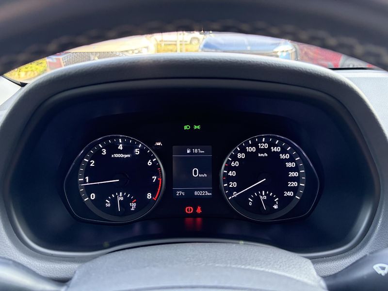 Hyundai i30 COMFORT 1.5 DPI 81 kW - fotka 12 z 23