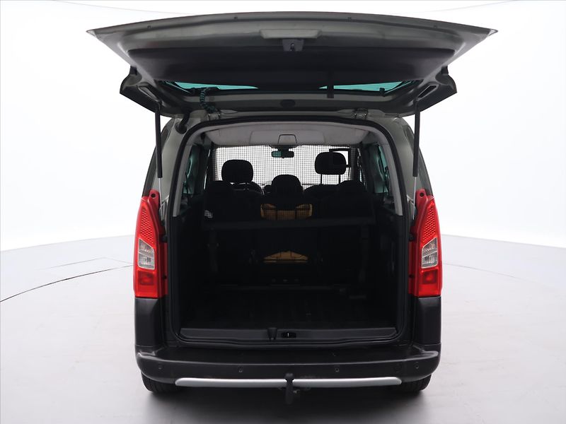 Peugeot Partner Tepee 1,6 HDI 80kW Premium Pano - fotka 9 z 28