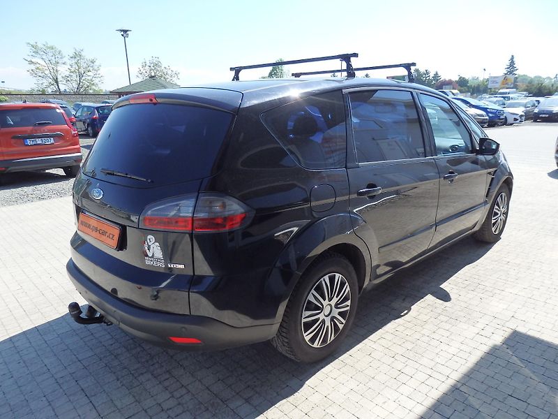 Ford S-MAX 2,0TDCi 103kW DIGI KLIMA,ZÁVĚS - fotka 4 z 16