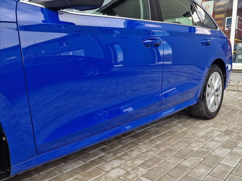 Škoda Octavia 2.0 TDI Style Combi,ČR,1.Maj. - fotka 44 z 49