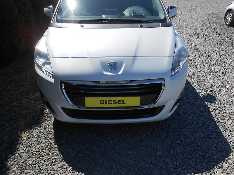 Peugeot 5008 88KW,NAVI,PANORAMA,AUTOMAT - fotka 38 z 45