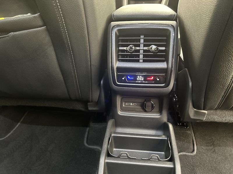 Škoda Kodiaq 2.0 TDI 4x4 Exclusive Selectio - fotka 26 z 30