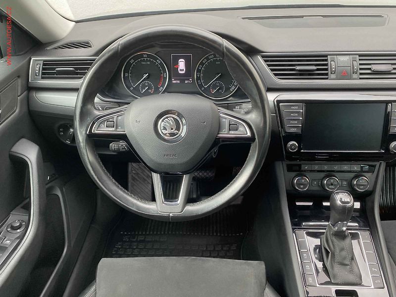 Škoda Superb (2016) 2.0 TDI 4x4, ČR, Style, DSG - fotka 11 z 19