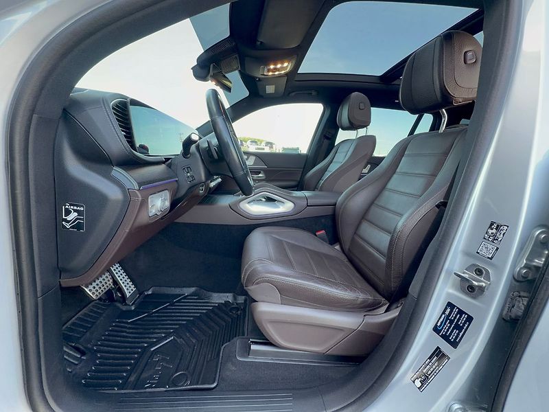 Mercedes-Benz GLS 400 d 4MATIC - fotka 15 z 39