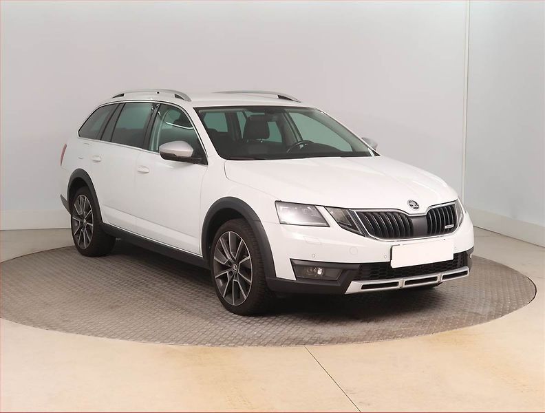 Škoda Octavia (2020) Scout 2.0 TDI, 4X4, Automat - fotografie inzerátu