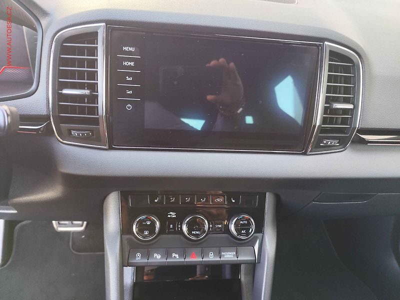 Škoda Karoq (2019) 2.0 TSi 4x4, SportLine, DSG - fotka 13 z 33
