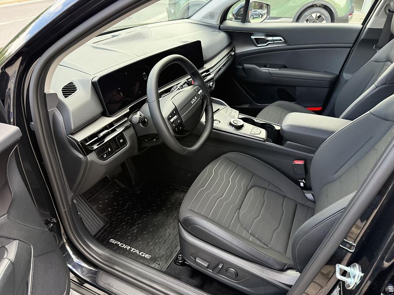 Kia Sportage (2026) TOP 1.6 T-GDI 7DCT 4X2 - fotka 12 z 16