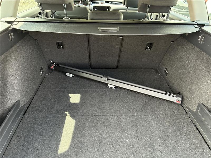 Volkswagen Passat 2,0 App Connect,Manuál,Kamera - fotka 16 z 30