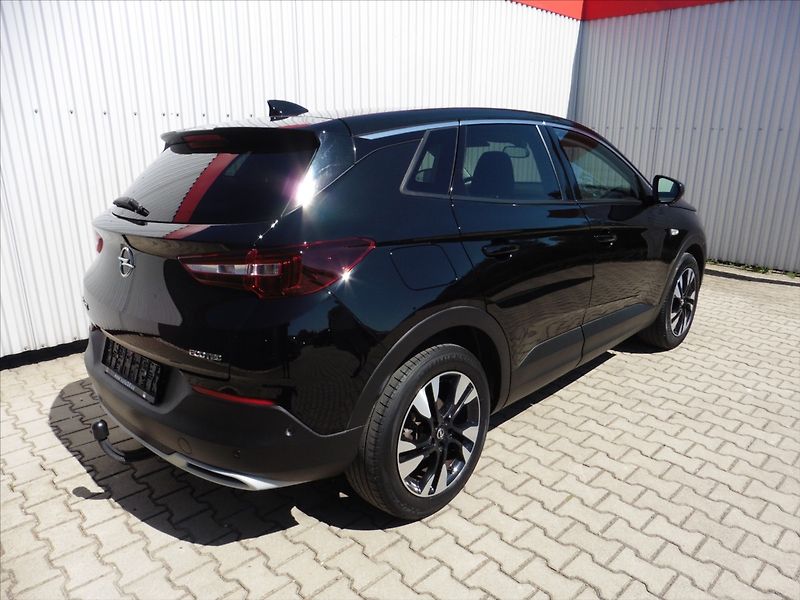 Opel Grandland 1,2 T Ultimate 96kW , Navi - fotka 6 z 19