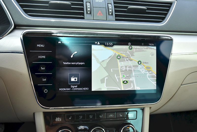 Škoda Superb (2022) L&K 2.0 TDI 110kW DSG - fotka 13 z 34