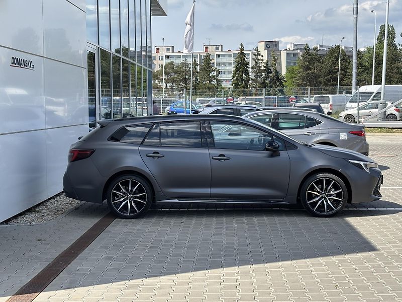 Toyota Corolla (2026) TS 2.0 HEV GR SPORT  - fotka 13 z 14