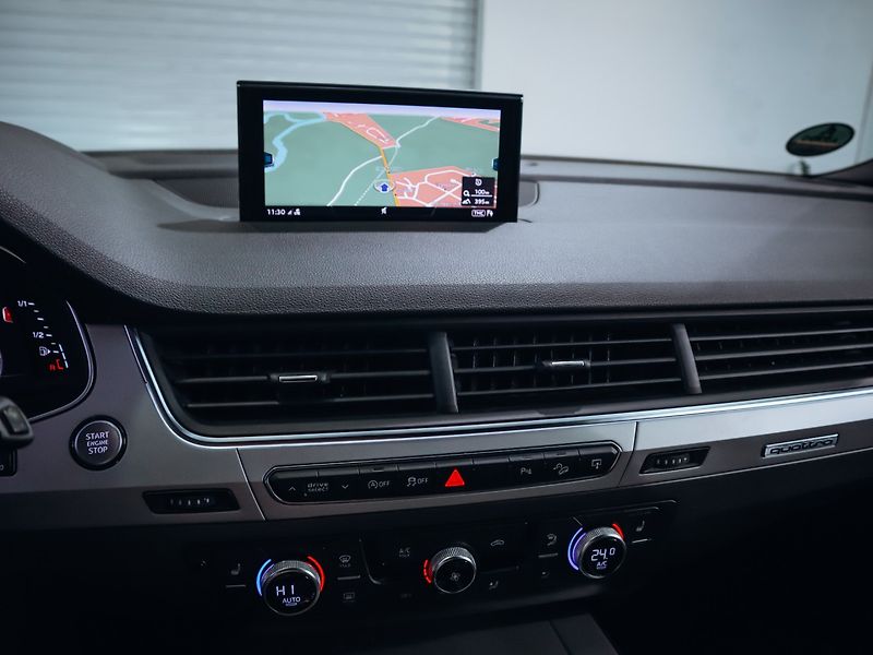 Audi Q7 3.0TDI, Quattro S-line 200kw - fotka 21 z 32