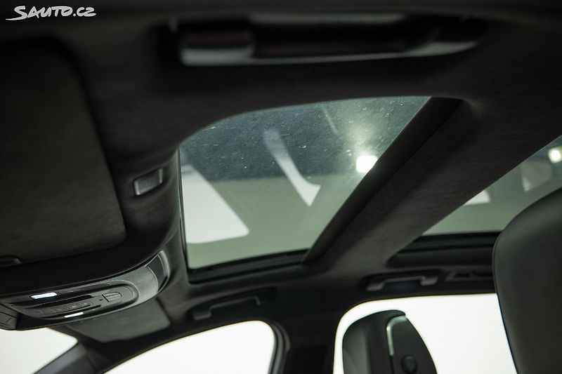 Cadillac CT6 3.0 TT 307 kW 4x4 - fotka 12 z 31