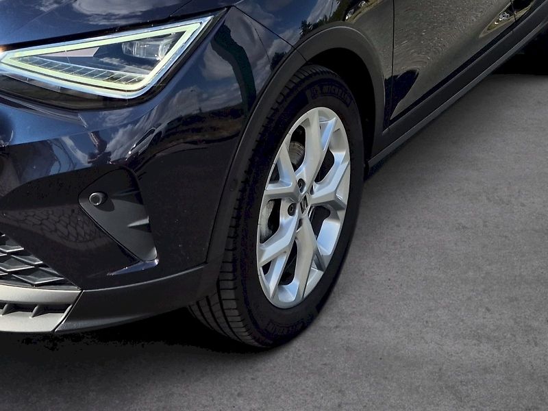 Seat Arona (2022) FR 1.0 TSI 81 kW 6°manuální - fotka 10 z 33