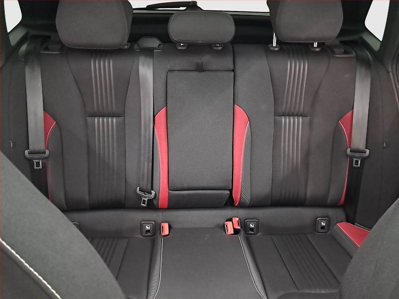 Škoda Kamiq (2020) 1.5 TSI - fotka 10 z 24