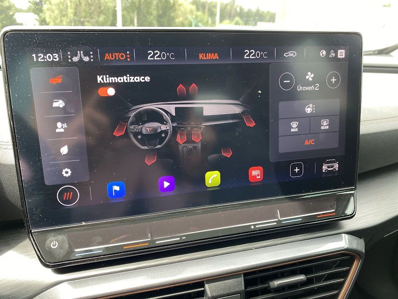 Cupra Formentor (2024) 2,0 TSI 4Drive DSG - fotka 13 z 36